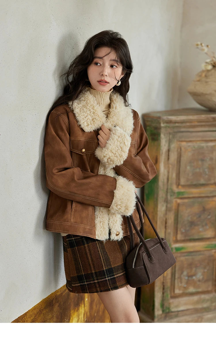 MISHOW Leather Fur Jacket Women Lamb Wool 2024 Winter Women Coat Fashion Soft Cotton Clip Thickened Spliced Jacket MXD56W0538