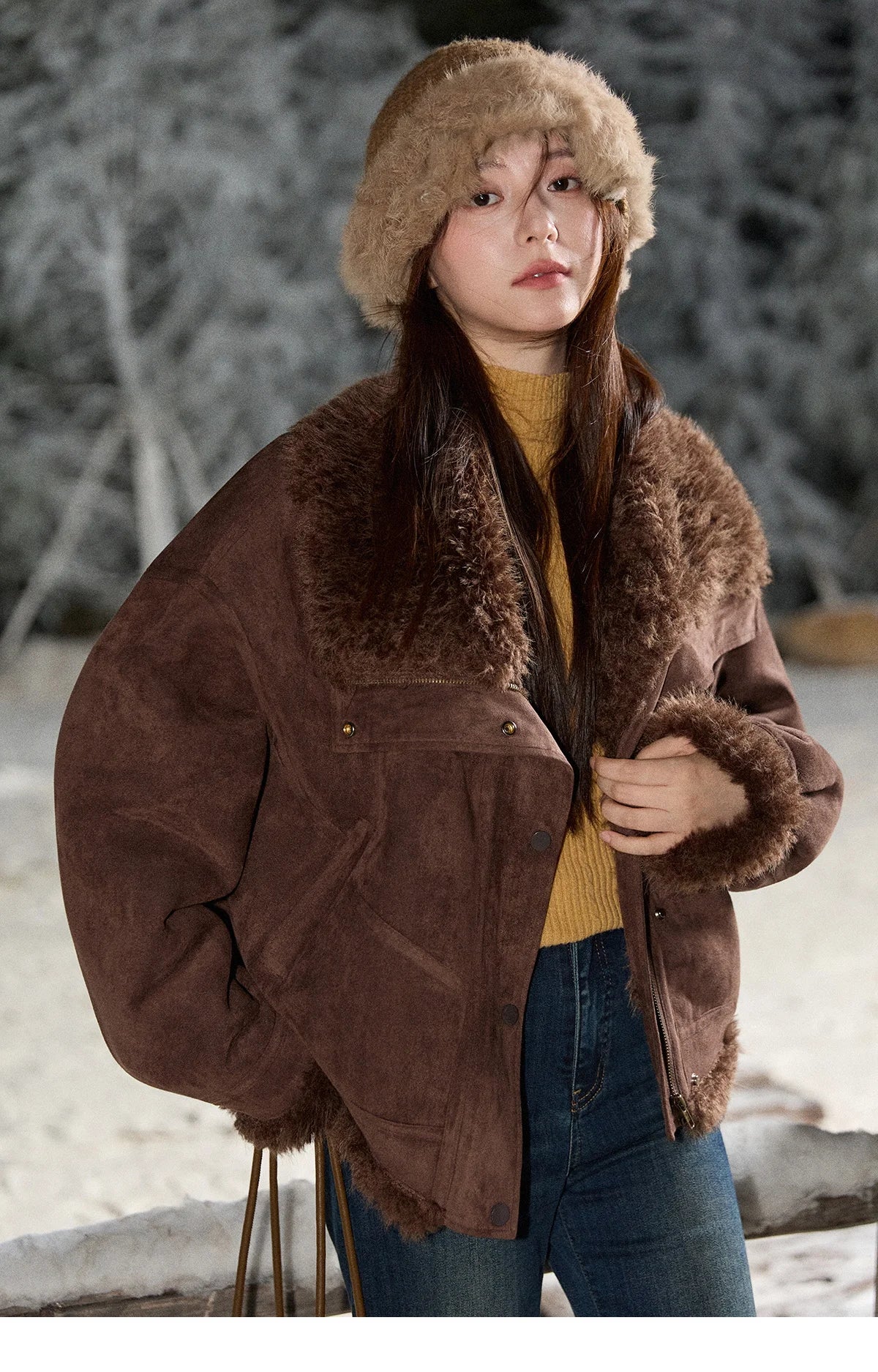 MISHOW Women's Blue Jacket 2025 Winter Blue Plush Turn-down Collar Zip-up Coat Fashion Casual Warm Loose Coat Woman  MXE87W0917