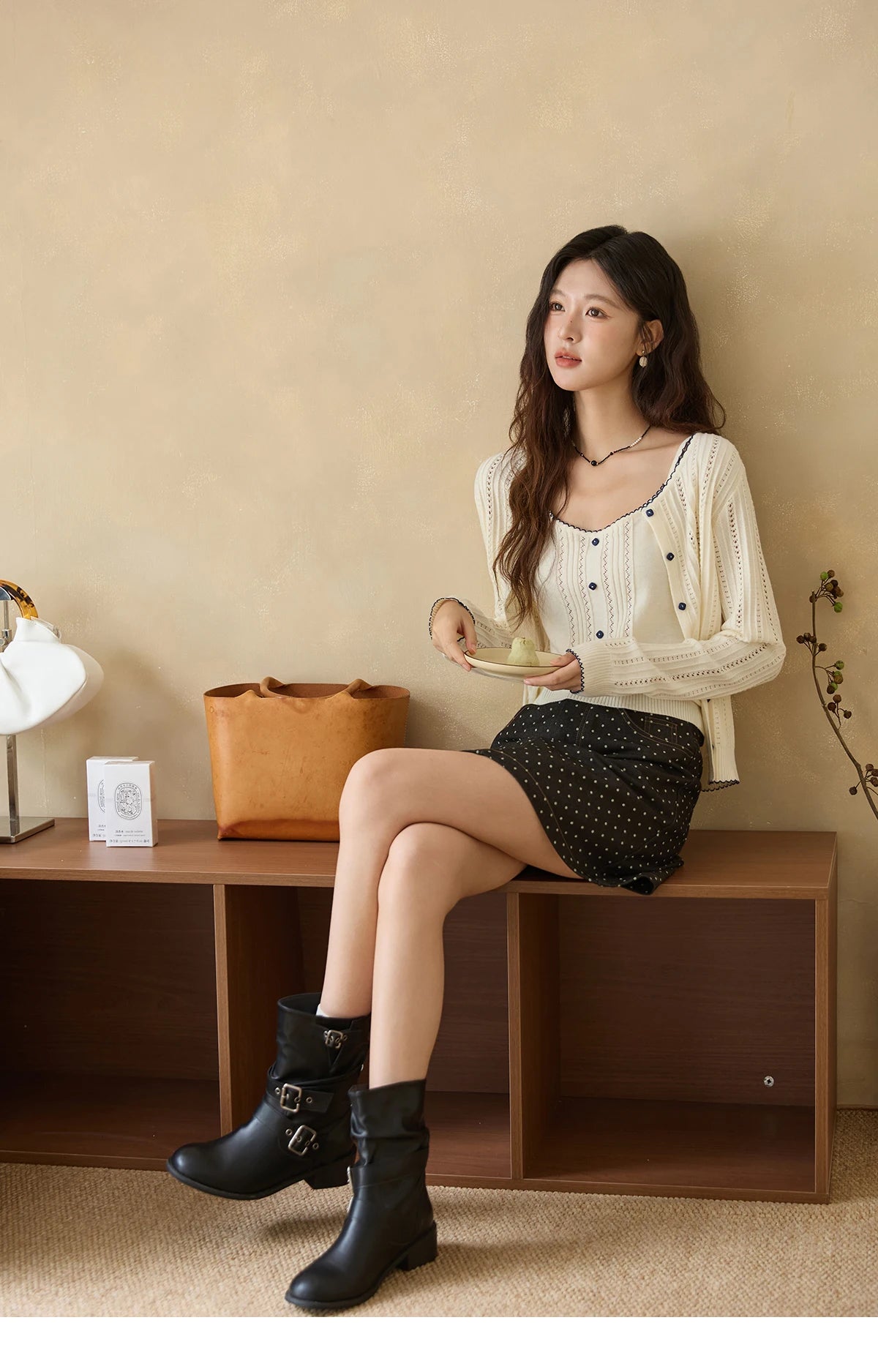 MISHOW Woman Apricot Knit Two-piece Set Wool 2025 Autumn Retro Long Sleeves Cardigan With Camisole Vest Casual Outfit MXE43T0726