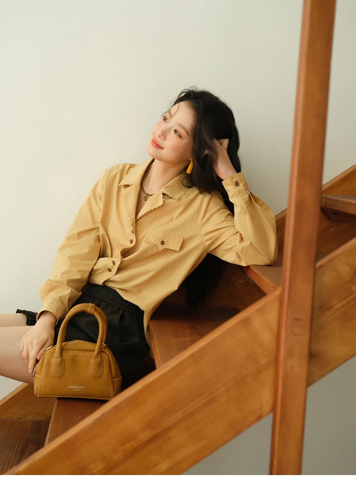 MISHOW Women's Retro Yellow Lapel Cotton Shirt 2025 Autumn Loose Casual Top Contrasting Button with Pocket Shirts MXE41C2356