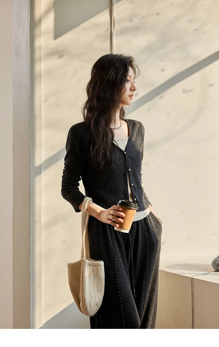 MISHOW Women Casual False Two Pieces Splicing Knit Wide-legged Pants Separately 2024 Fall Winter Elastic Waist Pants MXD35Z0877