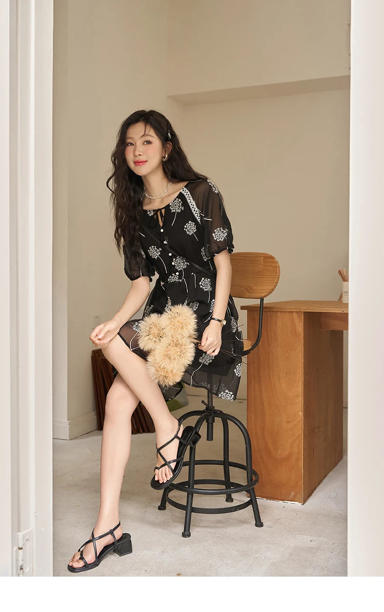 MISHOW【Taraxacum Series】Black Embroidered Dress for Women 2023 Summer French Tea Break Lace-up Retro Romantic Dresses MXC39L1567