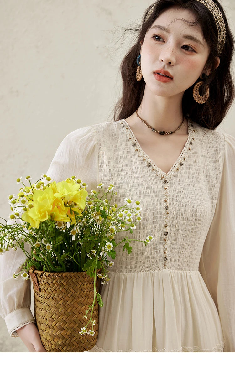 MISHOW Apricot Vacation Dress for Women Spring 100 Cotton Splicing Lace Retro Dress V-neck Waist Slim Long Dresses MXE16L2168