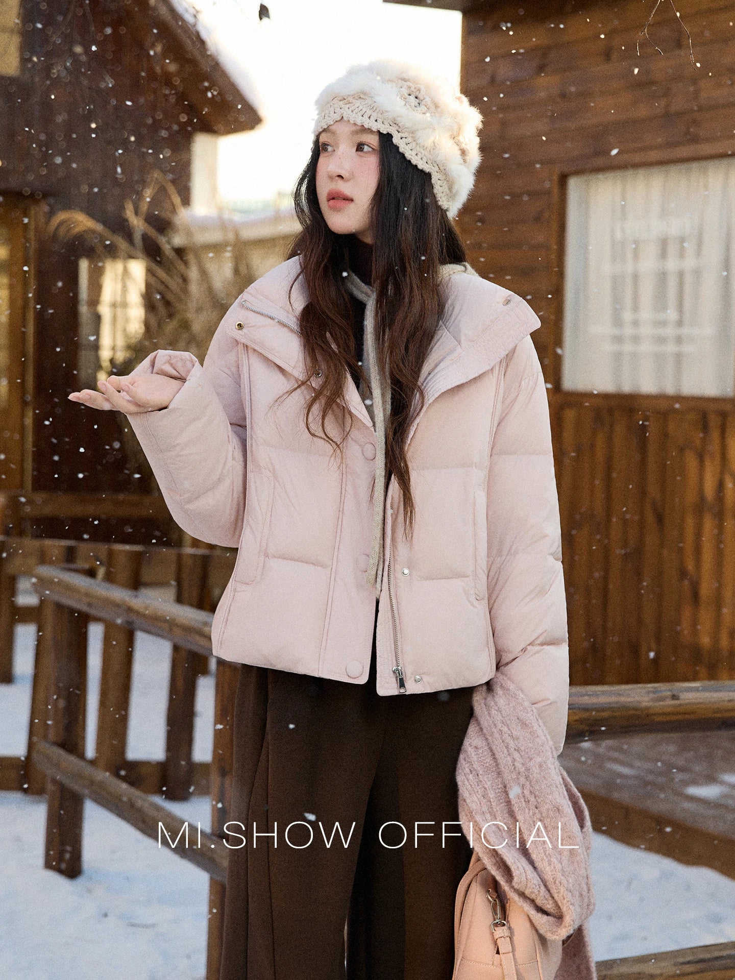 MISHOW Christmas Down Jacket with Jacquard Hat Winter 2025 90% White Duck Down Warm Coats Stand Neck Solid Down Coat MXE90Y0086