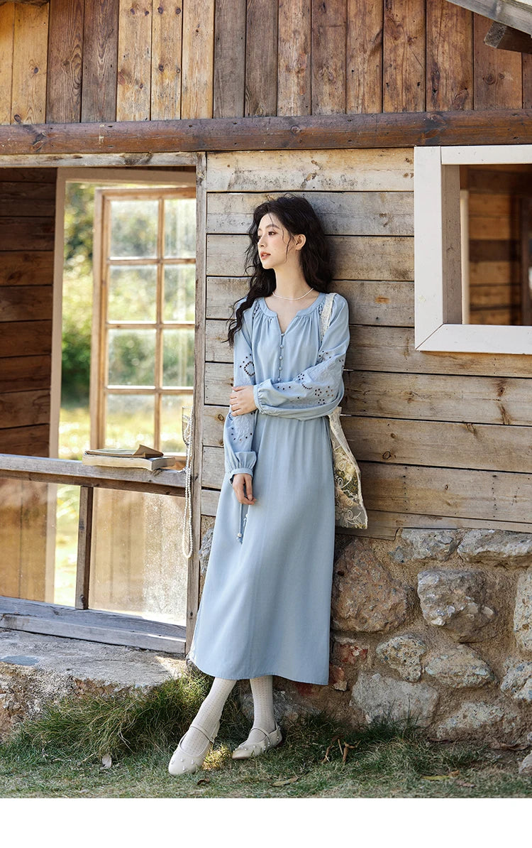 MISHOW French Hollow Lace Dress for Women 2025 Spring Vacation Slim Waist V-neck Dresses Loose Beach Fairy Dresses MXE12L2091