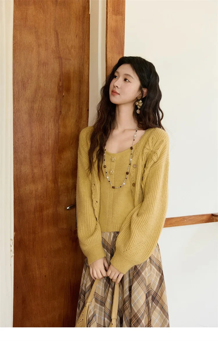 MISHOW Woman Two-piece 2025 Autumn Casual Yellow V-neck Knitted Cardigan Slim Fit Camisole Elegant Commute Top MXE45T0742