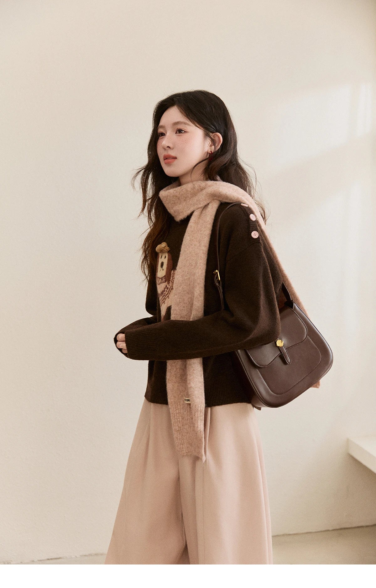 MISHOW Women's French Crew Neck Pullover Sweaters 2025 Winter Loose Dog Jacquard Knitted Top (Scarf Not Included) MXE94Z2890