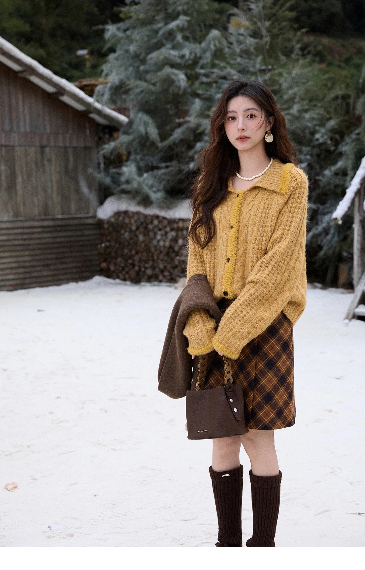 MISHOW Retro Plaid Brushed Skirt for Women Winter 2025 High Waist Slim Thick Skirt Side Invisible Zipper Warm Skirts MXE91B2457