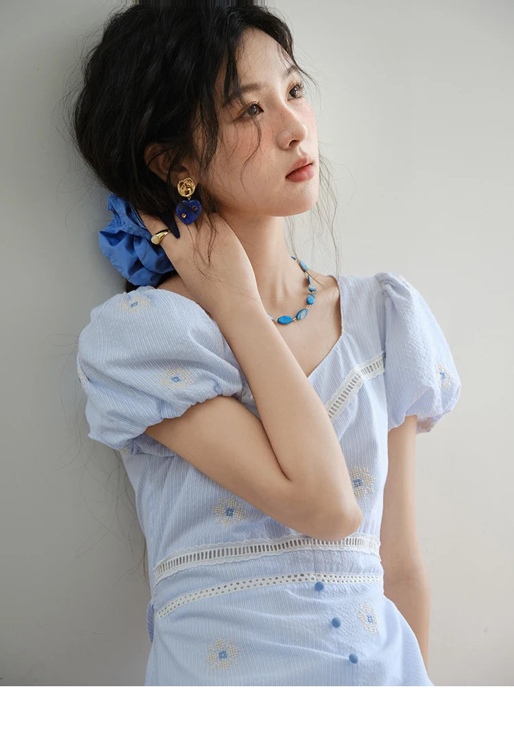 Mishow French Sweet Flower Embroidery Puff Sleeve Dress MXE35L2271