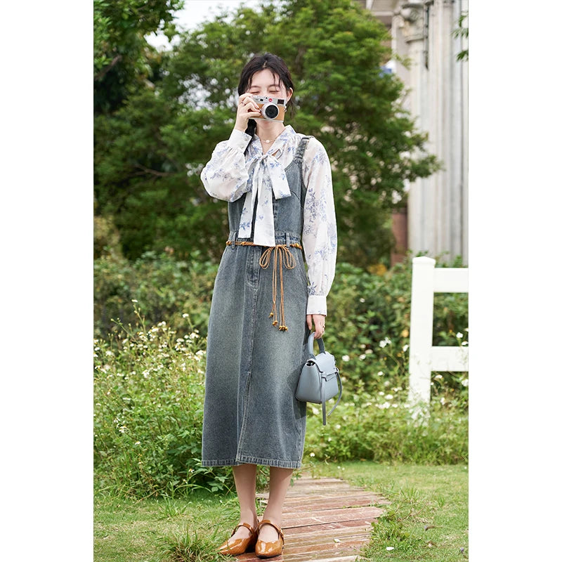 MISHOW Retro Denim Strap Dress for Women Spring Summer 2025 Symmetrical Diagonal Pockets Front Hem Slit Midi Dresses MXD14L1817