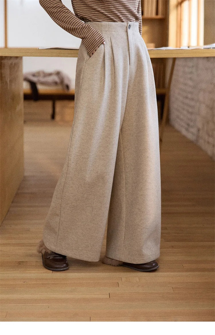 MISHOW  Women's Winter Pants 2025 Retro Trousers with Three-dimensional Pleats Pants Pocket Decoration Wide Leg Pants MXE90K1129