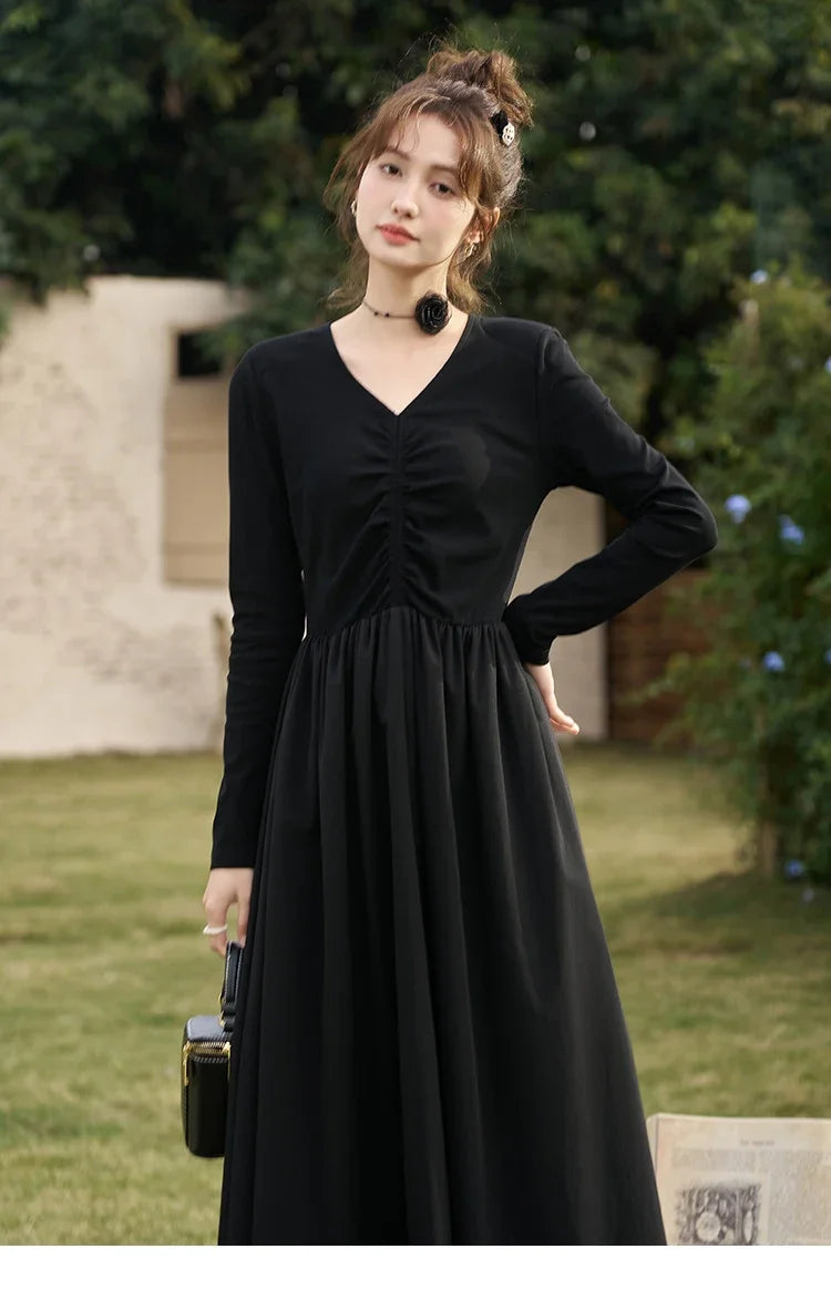 Mishow Black Knitted Smocked V-Neck Dress MXC59L1640