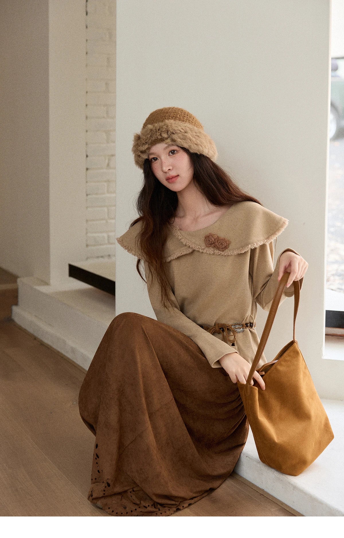 MISHOW  Women's Long-sleeved Tops 2025 Winter Retro Brown Three-dimensional Flower Decoration Round Neck Knitted Tops MXE51Z2593