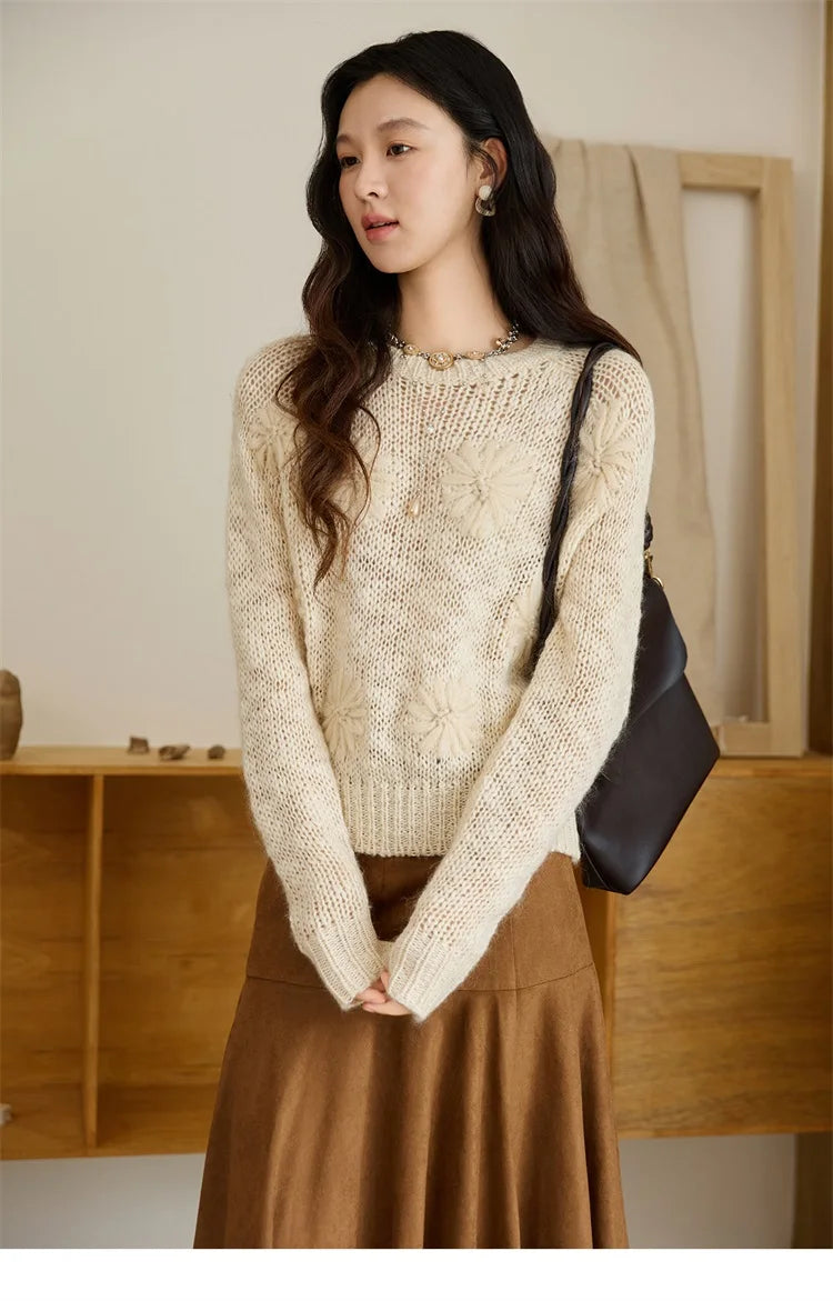 MISHOW Women's Hook Flower Wool Knitted Sweaters Autumn Apricot Wool Blend Loose Lazy Style Top Retro O-neck Sweaters MXE47Z2577