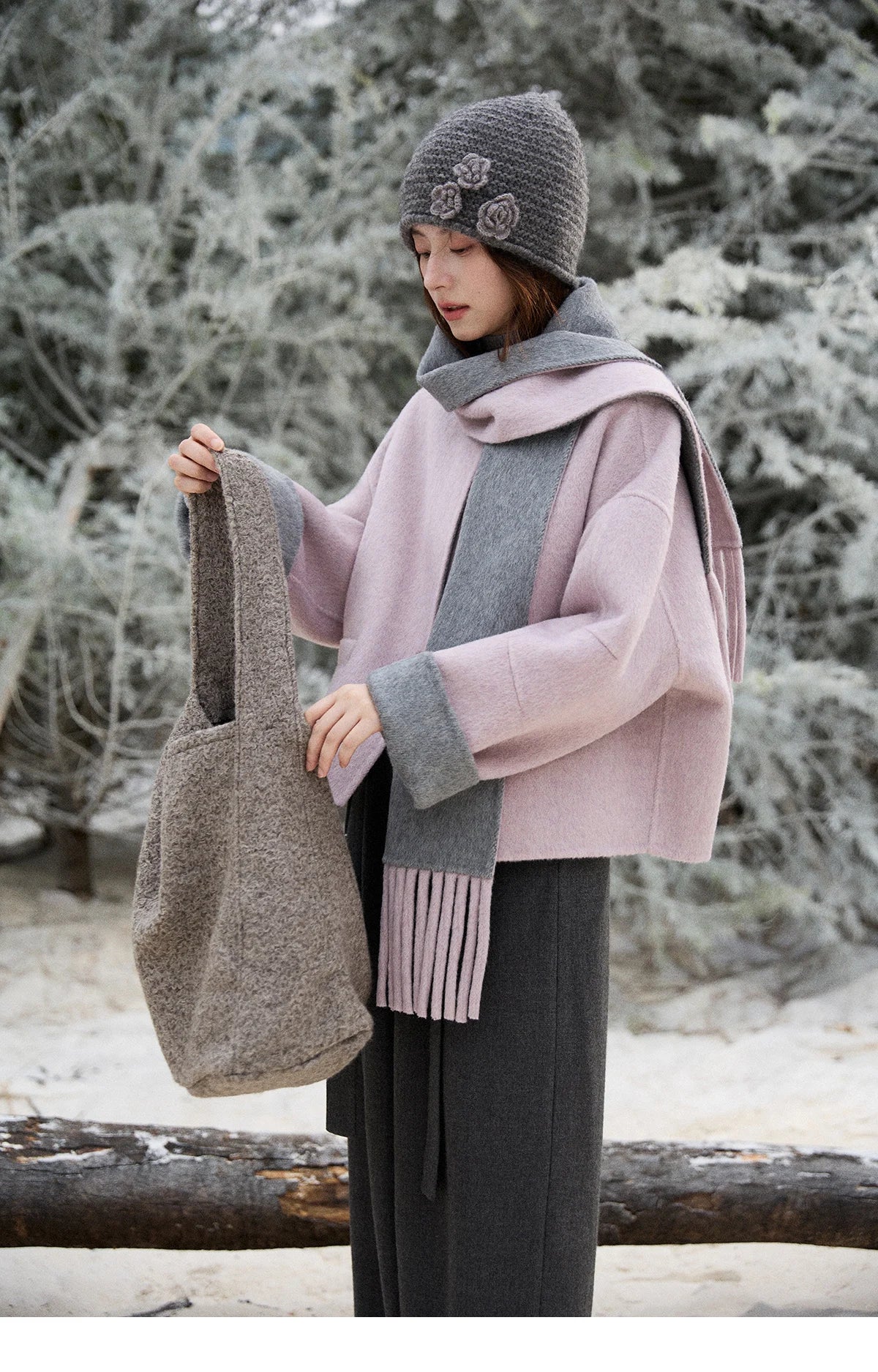 MISHOW Women's Tweed Wool Double-Faced Short Coat with Scarf 2025 Winter Loose Warm Outerwear O-neck Coat Office Lady MXE86W0977