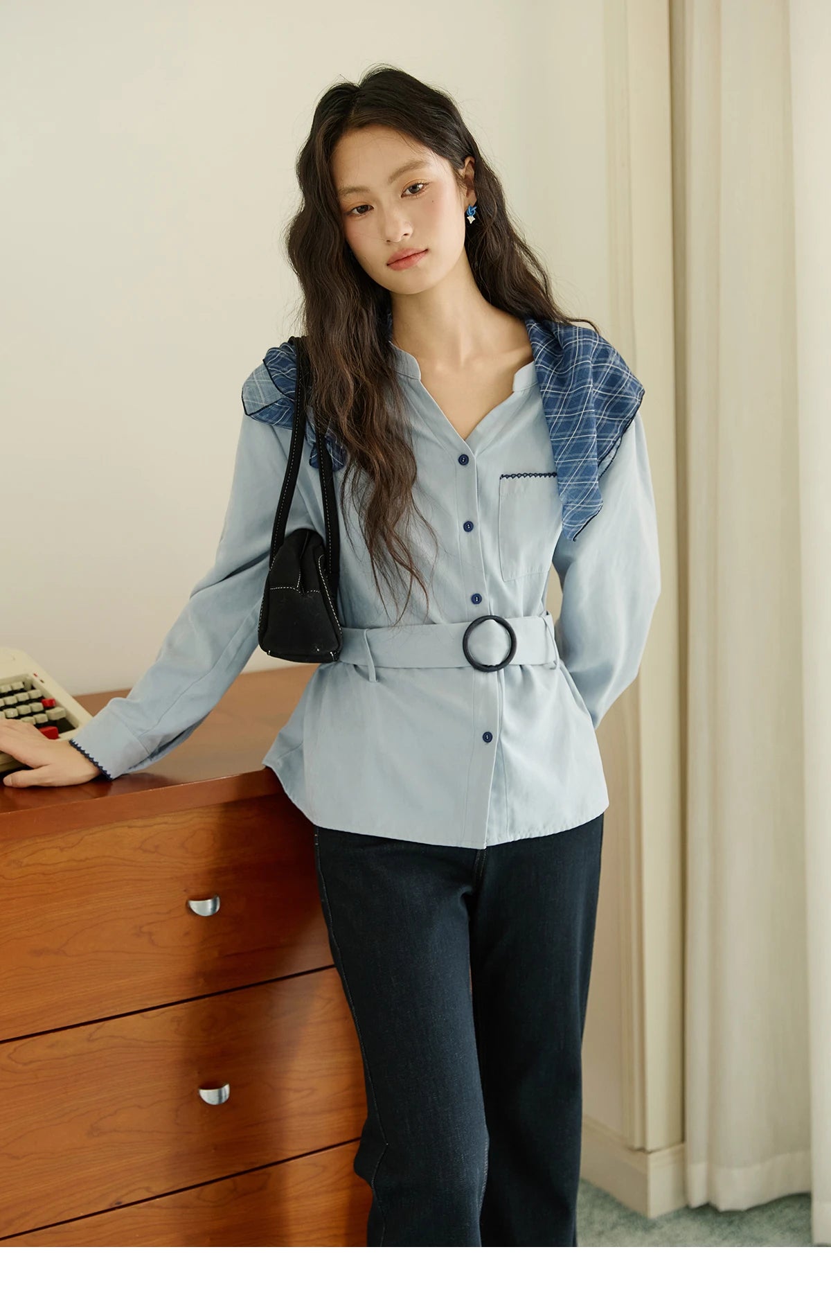 MISHOW Women's Haze Blue Peach Skin Velvet Shirt Autumn 2025 Contrast Color Design Waist Shirts Commute Versatile Top MXE47X2497