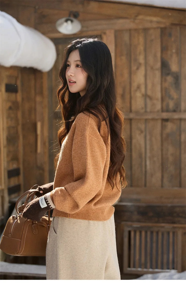 MISHOW Women's Horse Pattern Knit Sweater Winter Crew Neck Sweaters Collar Cuffs Splice Contrasting Faux Mink Fur Top MXE94Z2863