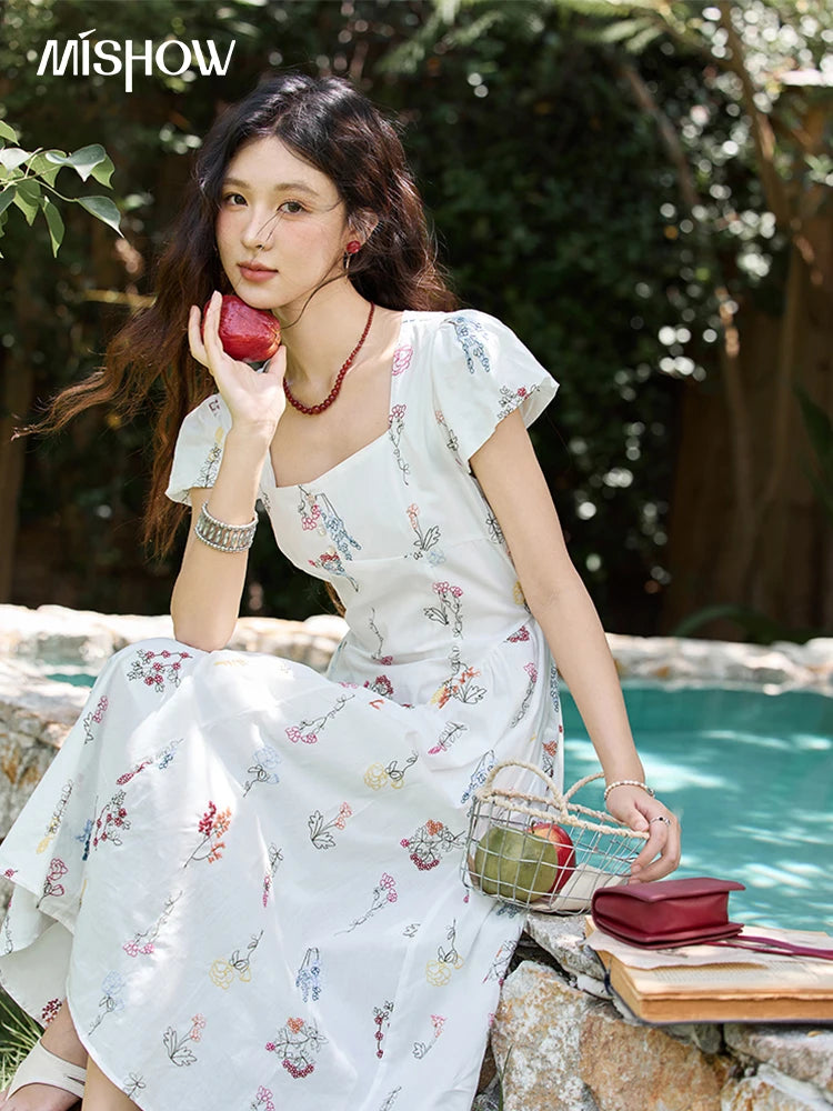 MISHOW Ladies Embroidery Square Neck Puff Sleeve Dress 2025 Summer French Retro Waist Slim Dresses Women's Clothing MXE39L2389