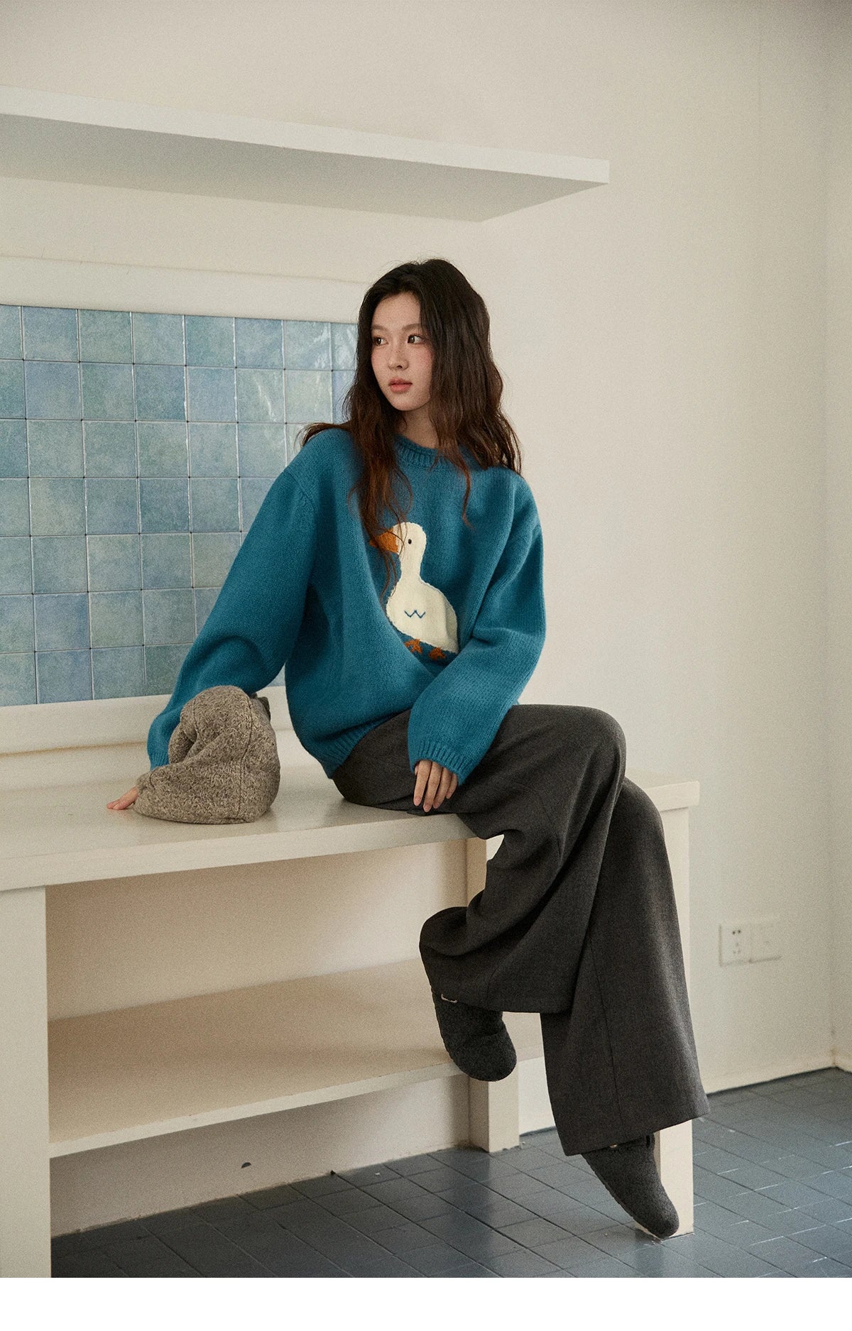 MISHOW Woman Knit Top Peacock Blue Jacquard Sweater for Women 2025 Winter O-neck Long Sleeve Loose Fit Thick Sweater  MXE86Z2751