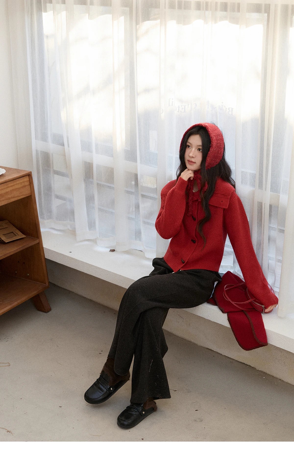 MISHOW Women's Retro Red Bull Horn Button Sweater 2025 Winter Arctic Velvet Warm Knitted Sweater Excluding Headscarf MXE90Z2819