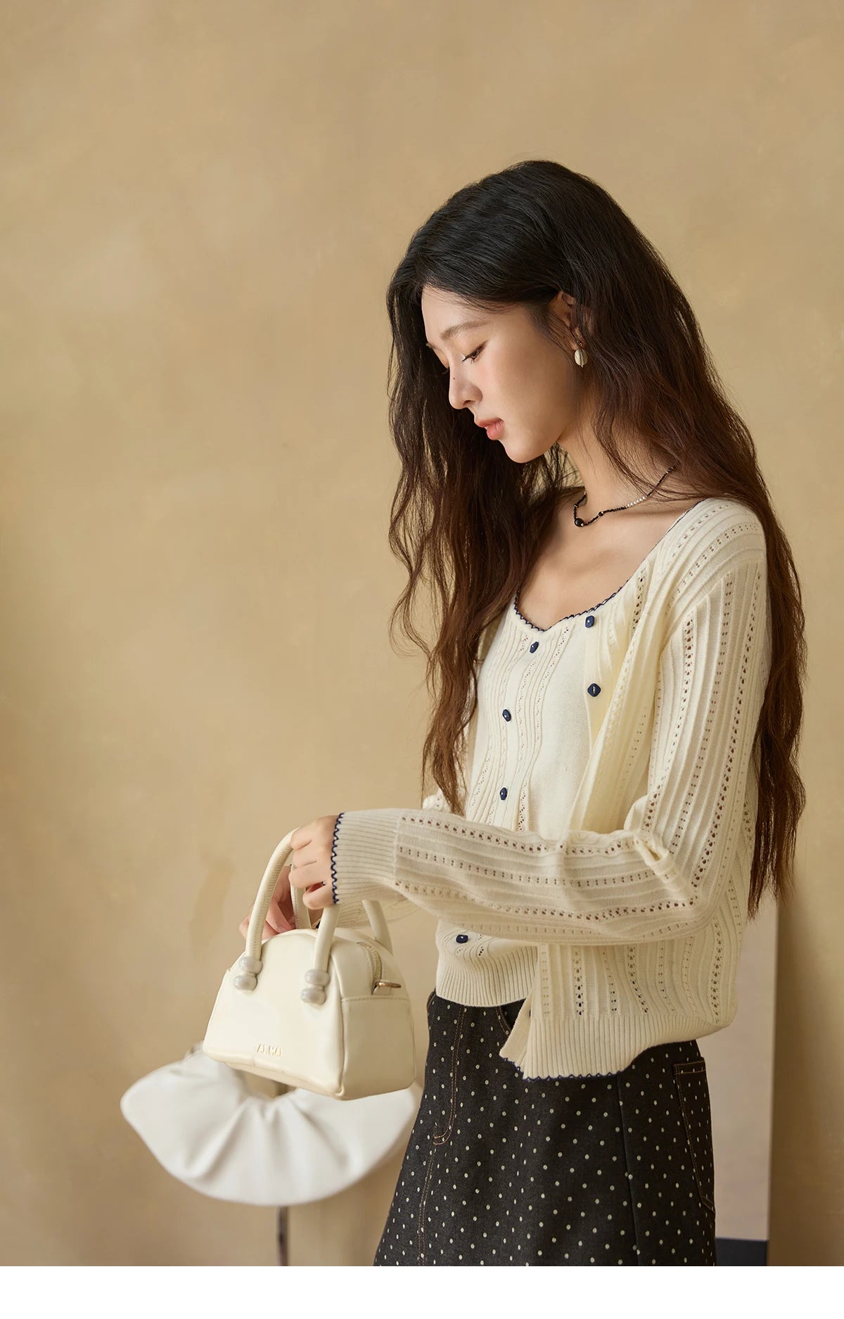 MISHOW Woman Apricot Knit Two-piece Set Wool 2025 Autumn Retro Long Sleeves Cardigan With Camisole Vest Casual Outfit MXE43T0726