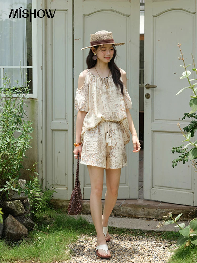 MISHOW Women's Two Piece Set 2025 Summer New Casual Bohemian Print Top Beaded Tassel Drawstring Pocket Shorts Set MXE39T0723
