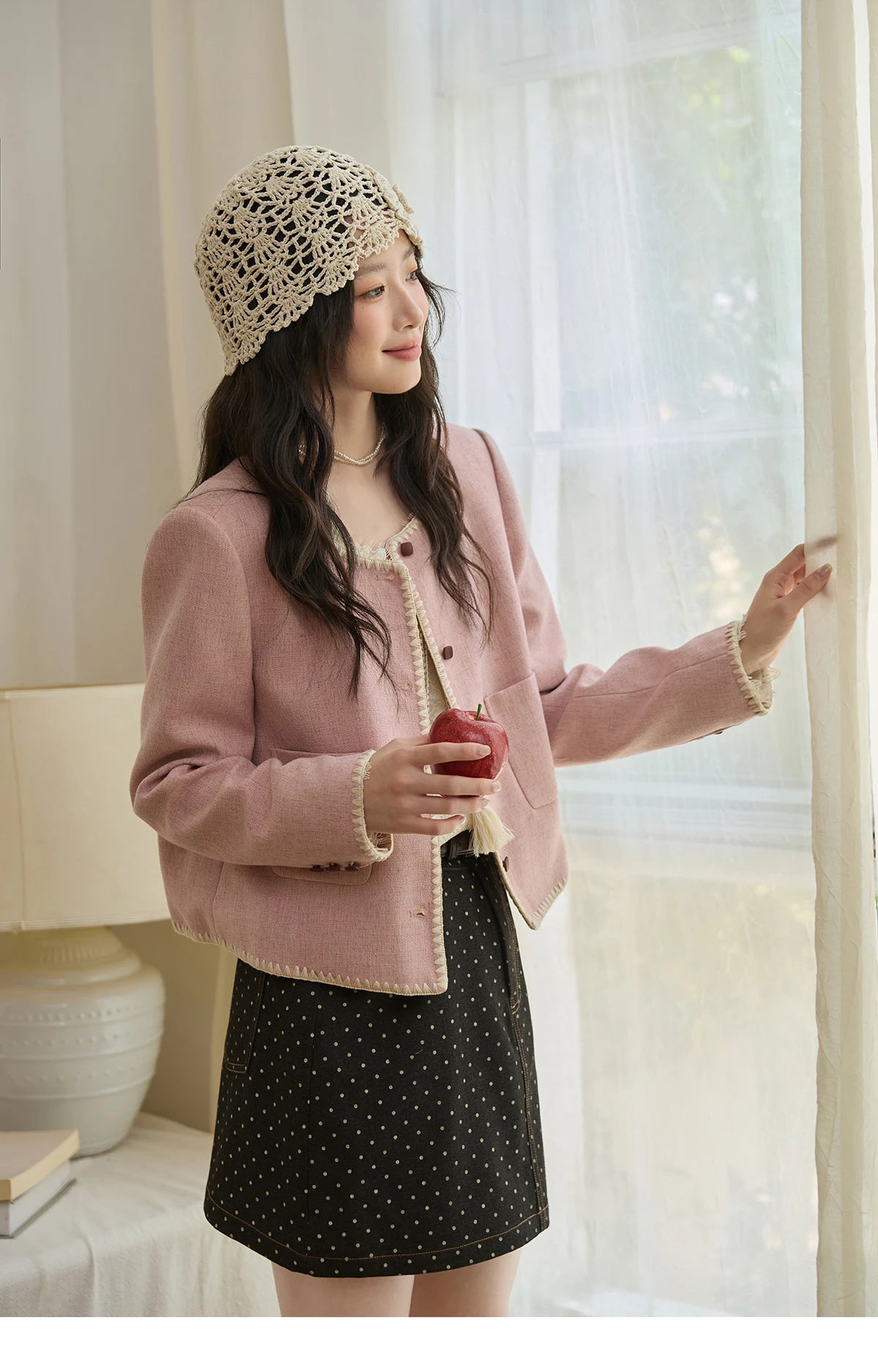 MISHOW  Women's Solid Tweed Jacket 2025 Autumn Vintage Commute Round Neck Long Sleeved Short Jackets Woman Clothes MXE44W0812