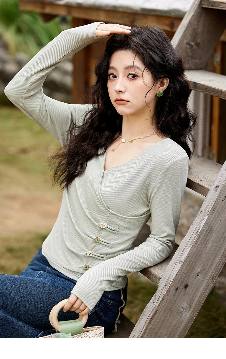 MISHOW Knitted Sweater Solid Color V-neck Long Sleeved Women Spring Summer New Fashion Elastic Slim Tshirt Tops Sweet MXE11Z1076