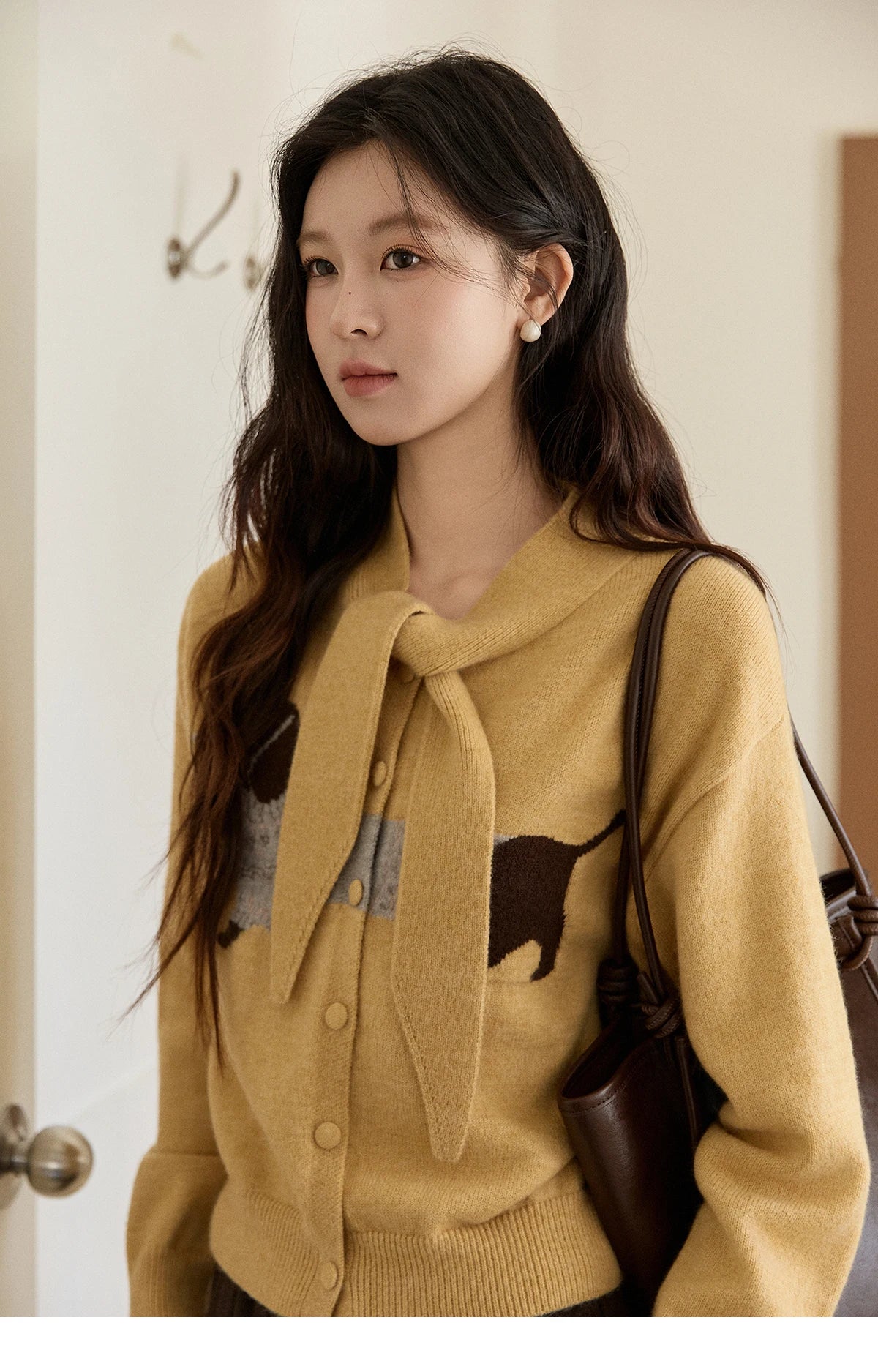 MISHOW Women's Pink Knit Cardigan 2025 Autumn Winter Dachshund Pattern Bow Collar Sweaters Single-breasted Loose Tops MXE94Z2997