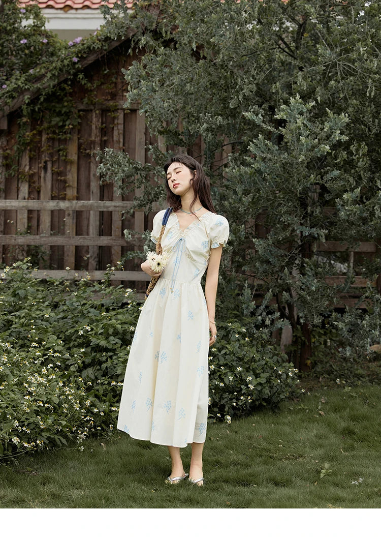 MISHOW French Print Summer Dresses for Women 2025 New Short Puff Sleeve V-neck Slimming Dress Female Fashion Cotton MXE32L2210