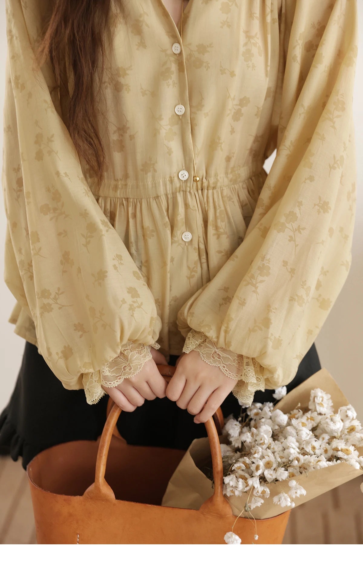 MISHOW Elegant Woman Shirt 2025 Autumn Yellow Printing Lantern Sleeves Shirt Commute Drawstring Waist Lace Trim Top MXE45X2499