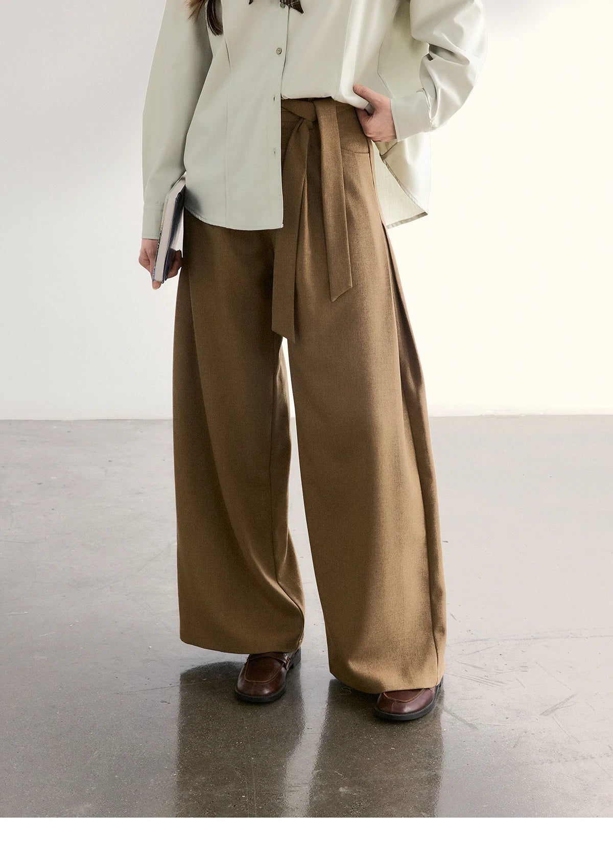 MISHOW Women's Strap Design Brown Wide Leg Pants Spring High Waist Back Elastic Waist Pants Casual Loose Trousers MXF11K1134