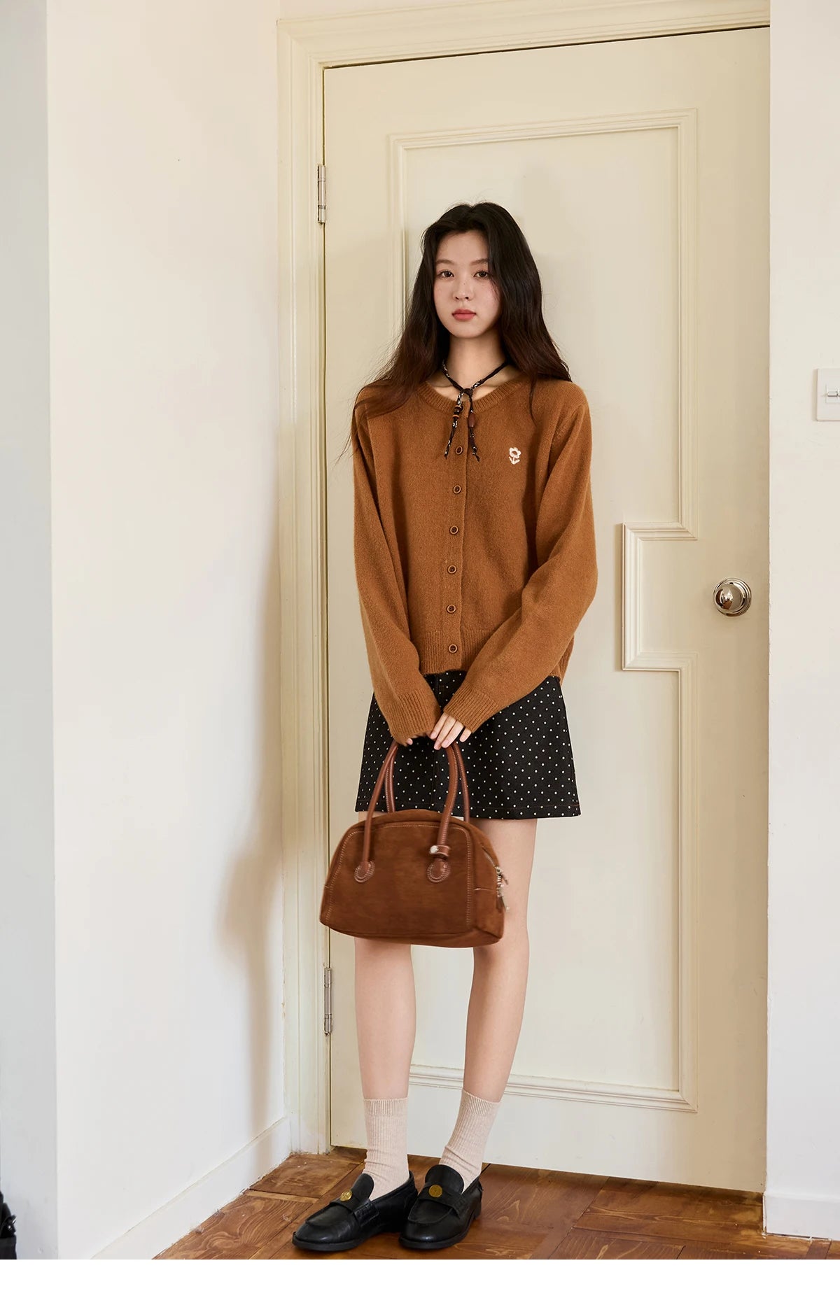 MISHOW Retro Flower Embroidery Cardigan for Women 2025 Round Neck Single Breasted Buckle Loose Knit Autumn Cardigan MXE46Z2588