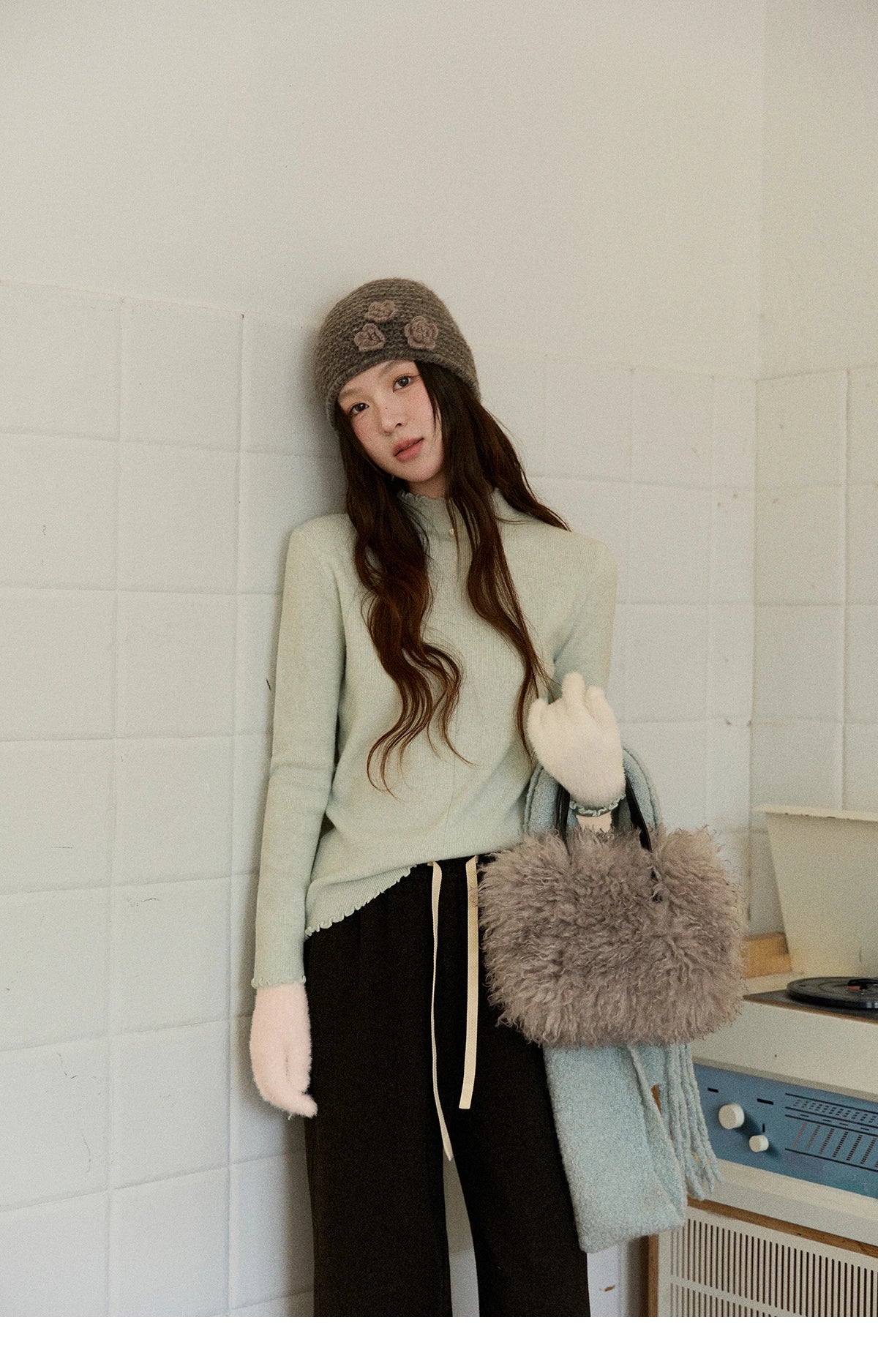 MISHOW Women's Knitted Long-Sleeved Top 2025 Winter Solid Slim Fit Ruffled Turtleneck Sweater Warm Soft Commuting Top MXE91Z2826