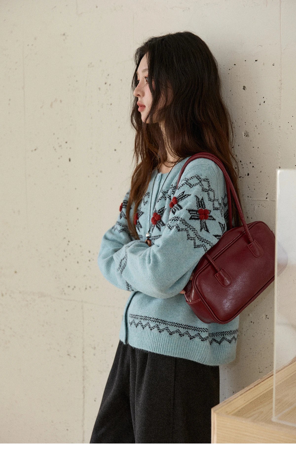 MISHOW Women's Geometric Jacquard Fair Isle Sweater 2025 Winter Retro Blue O-Neck Single-breasted Commuter Cardigan MXE86Z2734