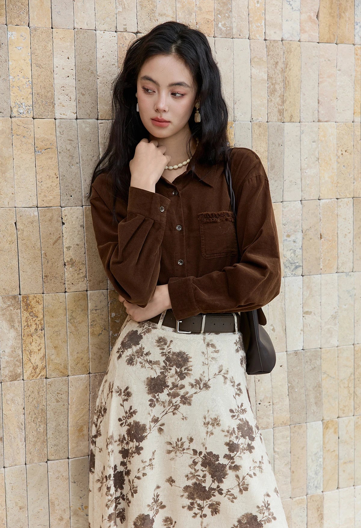MISHOW Brown Corduroy Shirt Women 2025 Retro Long Sleeves Raw Edge Pocket Loose Casual Shirt Autumn Women's Tops MXE47C2419