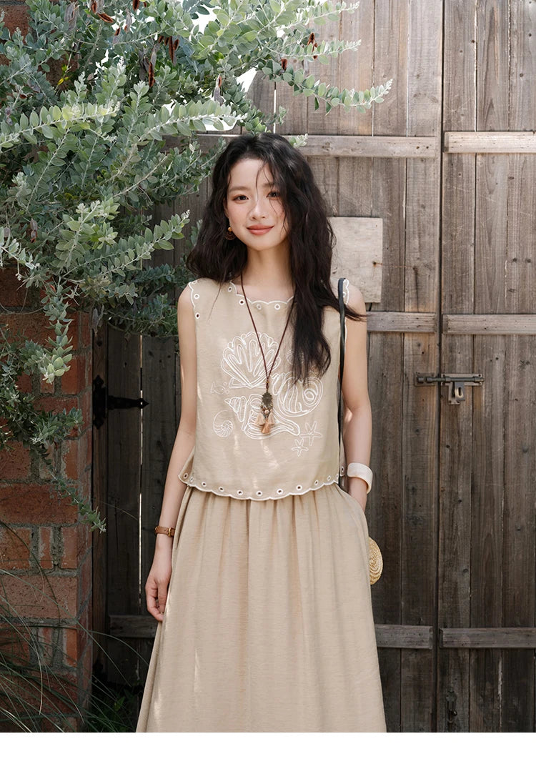 MISHOW Two-Piece Ladies Set 2025 Summer Hollow Out Embroidery Top Lace Spliced Elastic Waist Half Skirt Female Set MXE35T0594