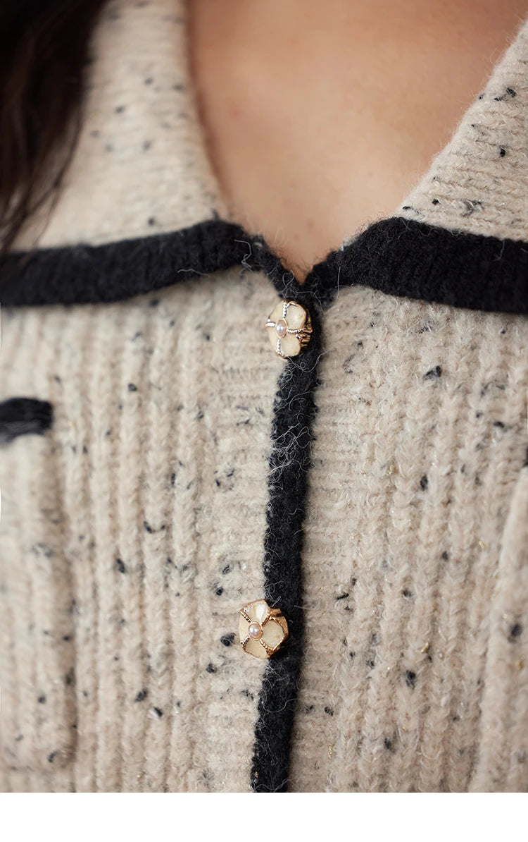 MISHOW Knitted Cardigan Color Clash Sweater Winter New Pockets Design Sweet Romantic Tops Versatile Coat Office Lady MXD55Z1054