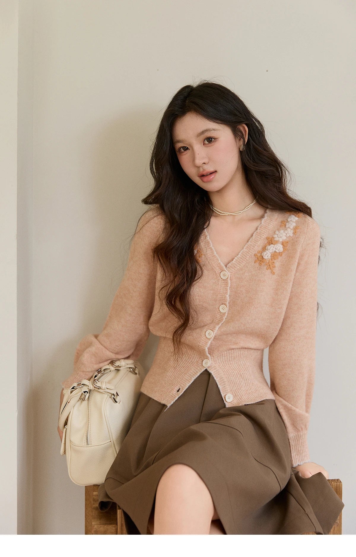 MISHOW Women's Floral Embroidery Knitted Cardigan 2026 Spring V-Neck Casual Short Tops Elegant Slim Knitted Sweater MXF11Z2917