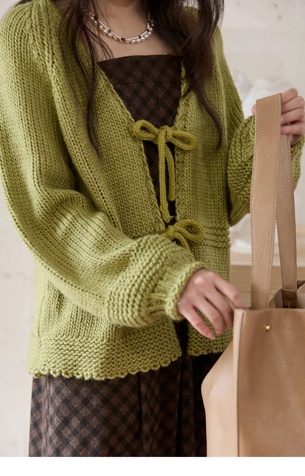 MISHOW Women's Avocado Green Knitted Cardigan 2025 Winter Lantern Sleeve Sweater Female V-neck Lace-up Loose Cardigan MXE51Z2694