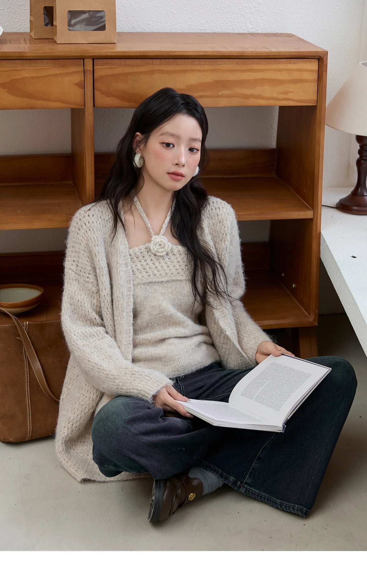 MISHOW Apricot Knitted Halter Two-Piece Set Women's 2025 Autumn Winter Retro Flower Decoration Commute Cardigan Set MXE51T1424