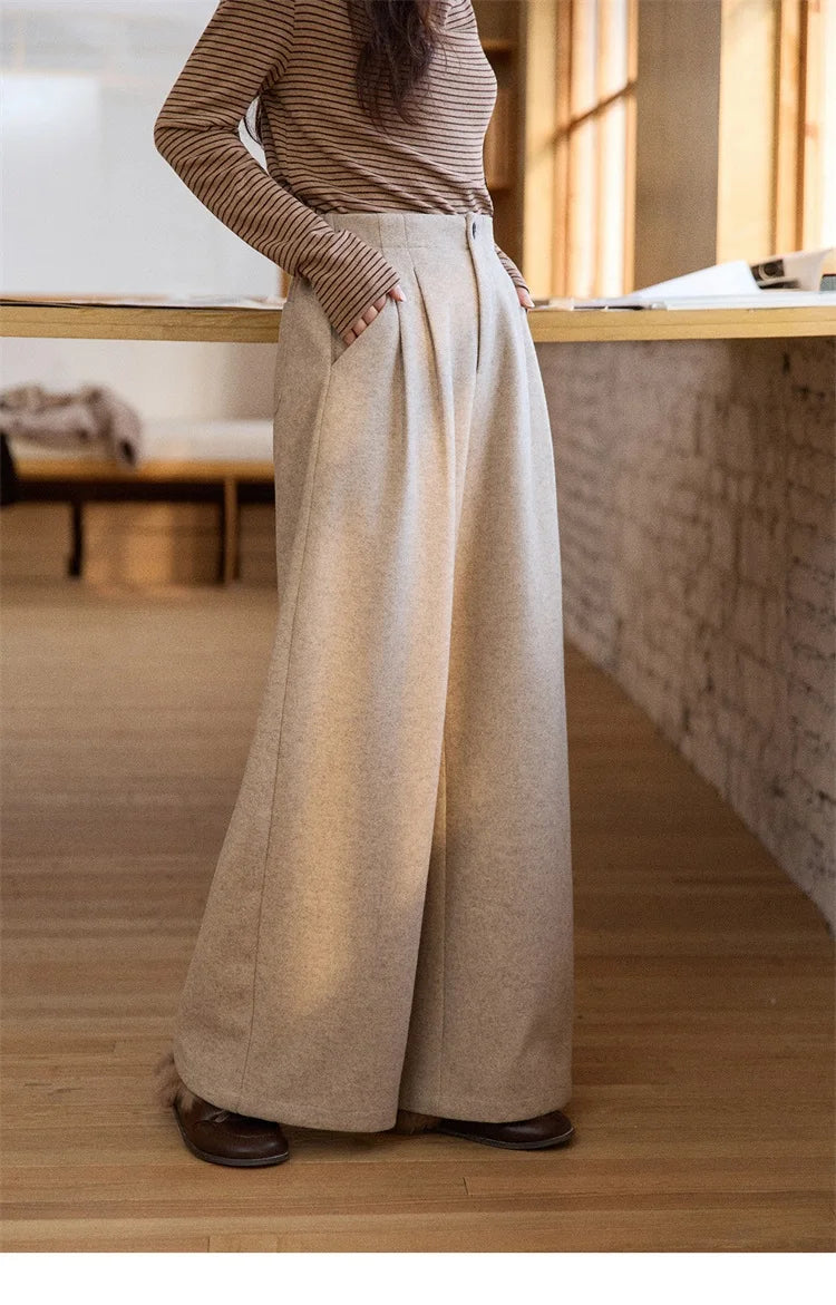 MISHOW  Women's Winter Pants 2025 Retro Trousers with Three-dimensional Pleats Pants Pocket Decoration Wide Leg Pants MXE90K1129