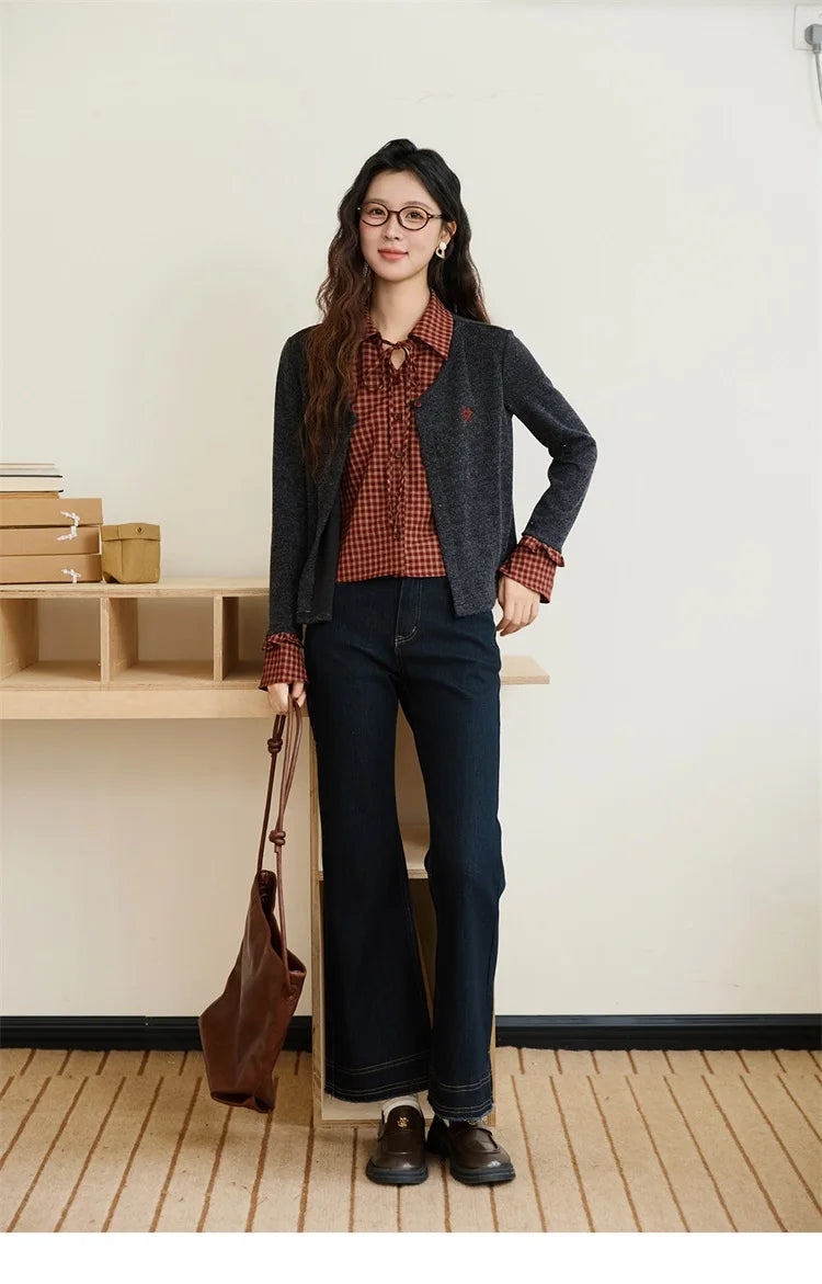 MISHOW Women's Fake Two Knitted Sweaters 2025 Autumn Plaid Splicing Embroidered Tops Retro Lapel Flare Sleeve Tops MXE45Z1401