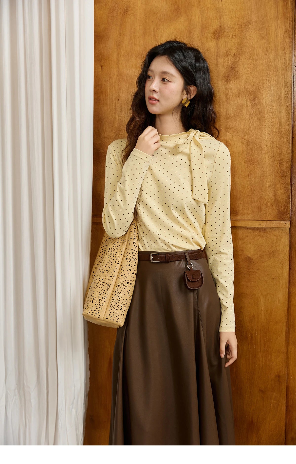 MISHOW Elegant Woman Pullovers 2025 Autumn Sweet Retro Yellow Polka Dot Knitted Top Lace Up Collar Slim Fit Tops MXE45Z1379