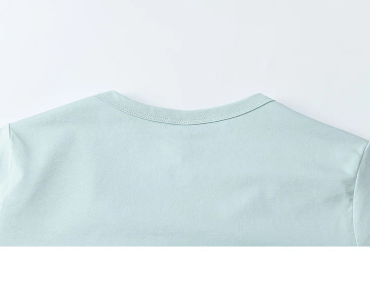 MISHOW Solid Casual T-shirts Women Summer 2025 New Square Neck Short Sleeve Shirt Female Fashion Straight Tops Woman MXE15T0483