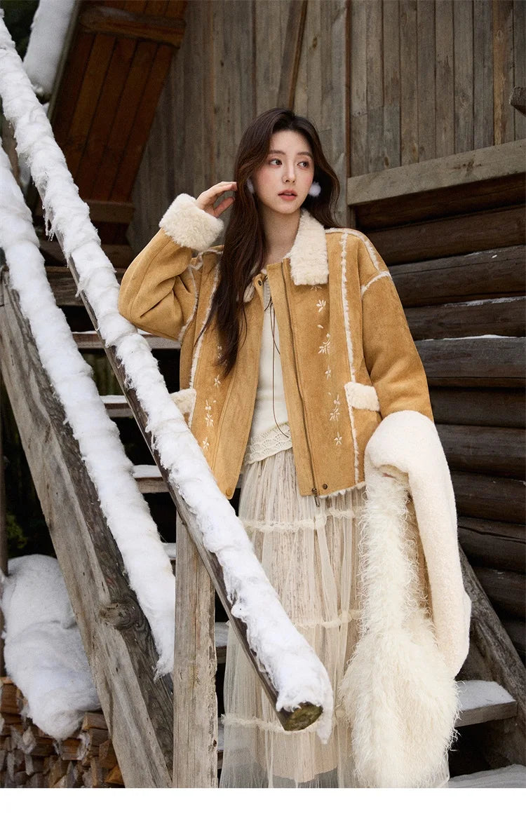 MISHOW Woman Elegant Jacktes 2025 Winter Floral Embroidered Fur Sheath Coat Retro Commute Plush Lapel Warm Short Coat MXE87W0918