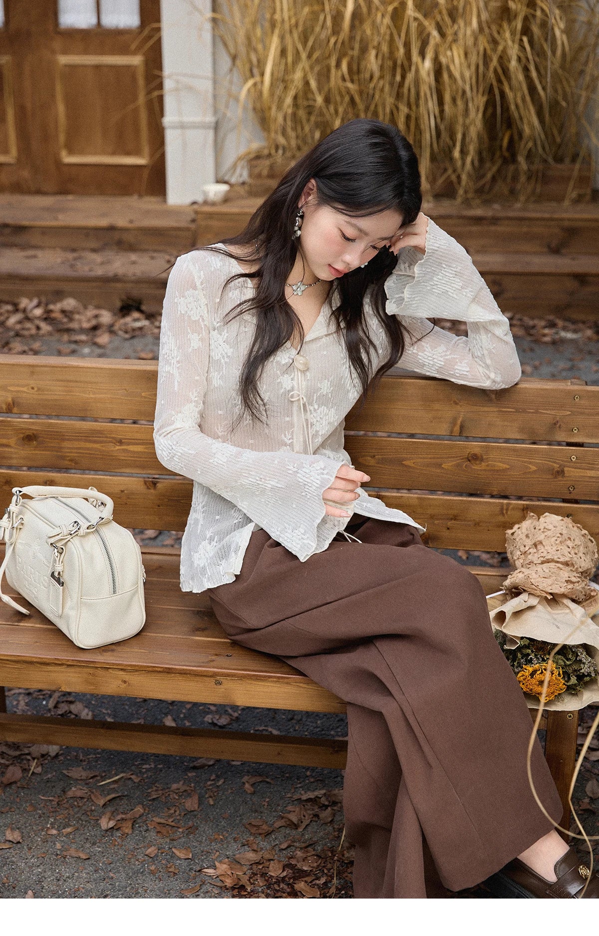 MISHOW White Shirt Women 2025 Autumn New French Romantic Sexy Slim Flared Sleeves Top Commute Luxury Lace Shirt  MXE49X2511