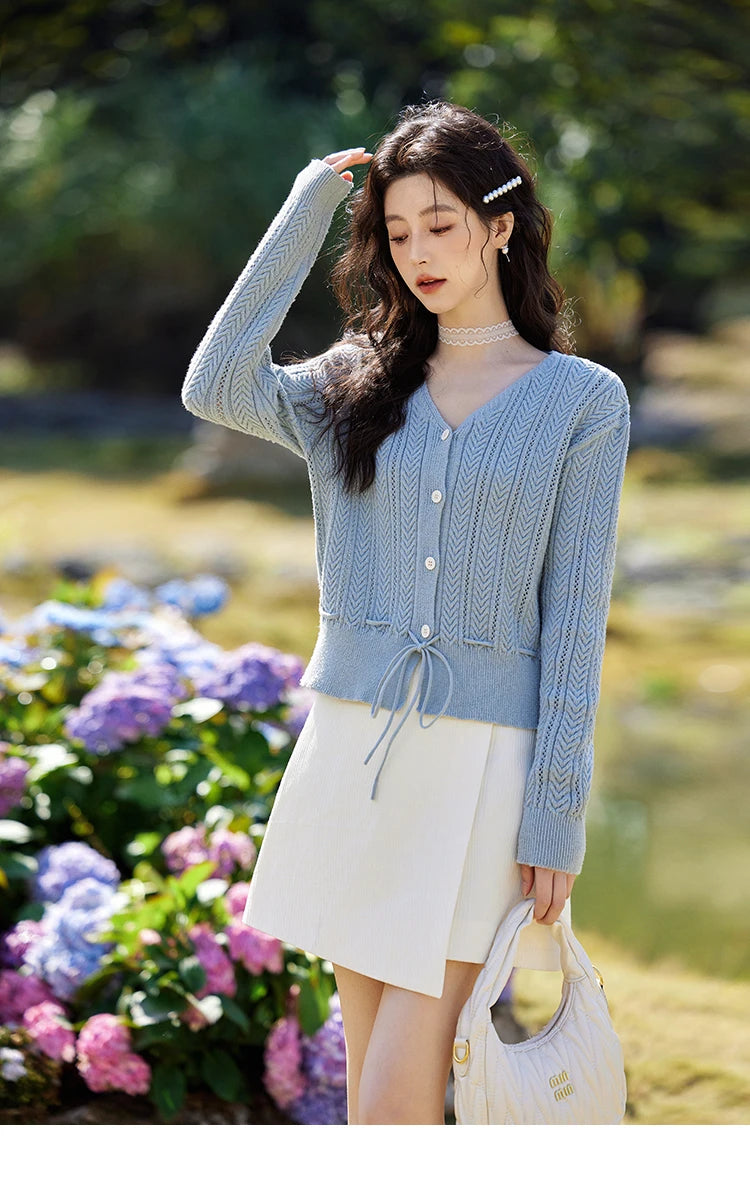 MISHOW Short Skirt Women 2025 Spring Summer Solid A-line High Waist Slim Skirts Female New Fashion Versatile Clothing MXE12B0655