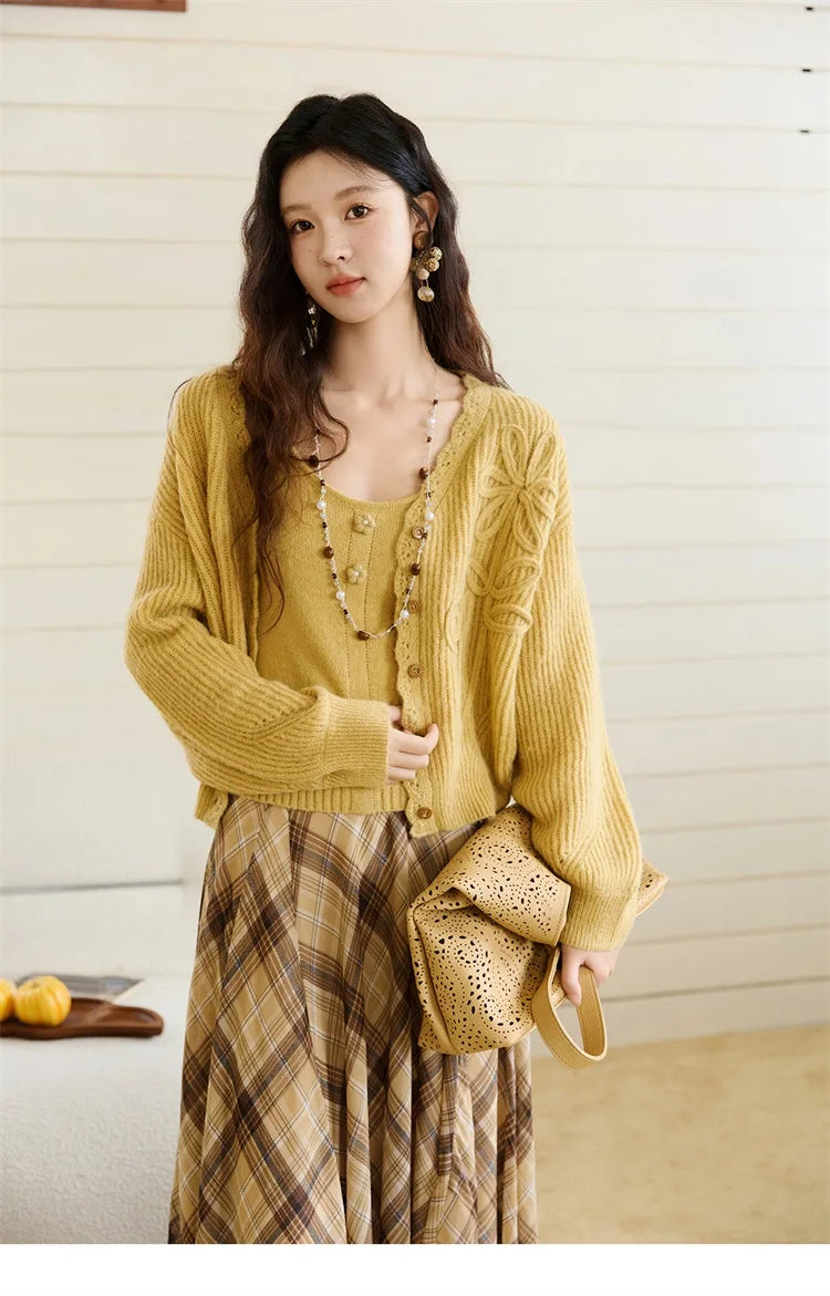 MISHOW Woman Two-piece 2025 Autumn Casual Yellow V-neck Knitted Cardigan Slim Fit Camisole Elegant Commute Top MXE45T0742