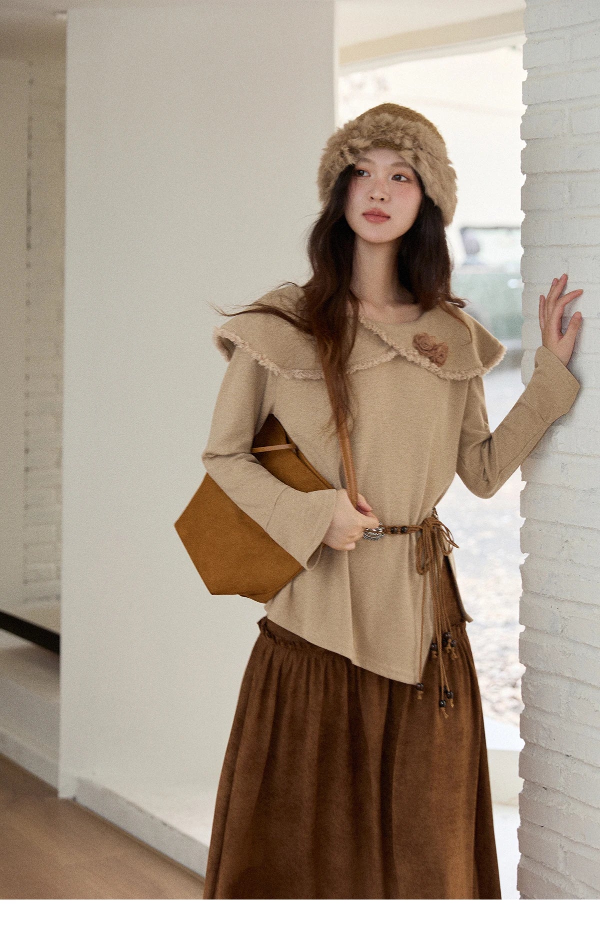 MISHOW  Women's Long-sleeved Tops 2025 Winter Retro Brown Three-dimensional Flower Decoration Round Neck Knitted Tops MXE51Z2593